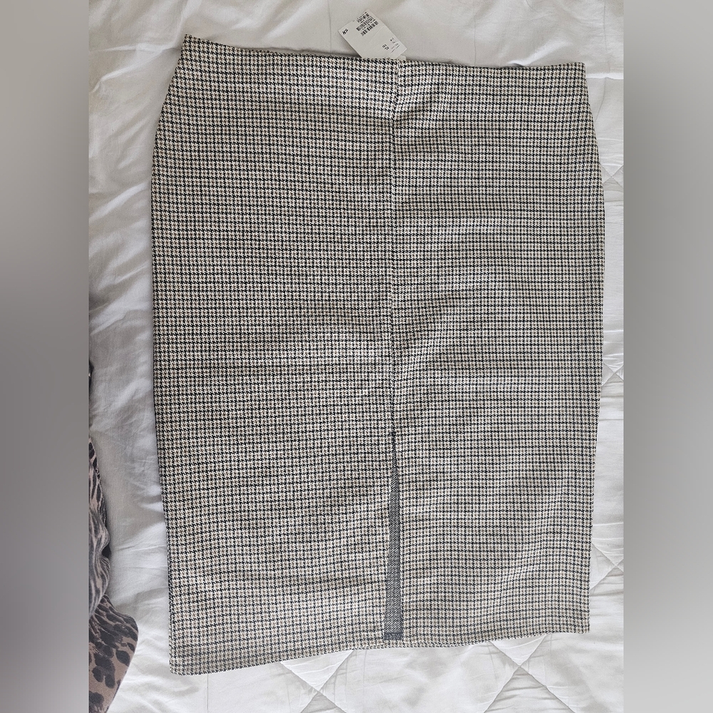 Classic Black and Beige Checkered Skirt Spandex